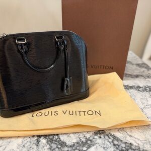 Louis Vuitton Alma